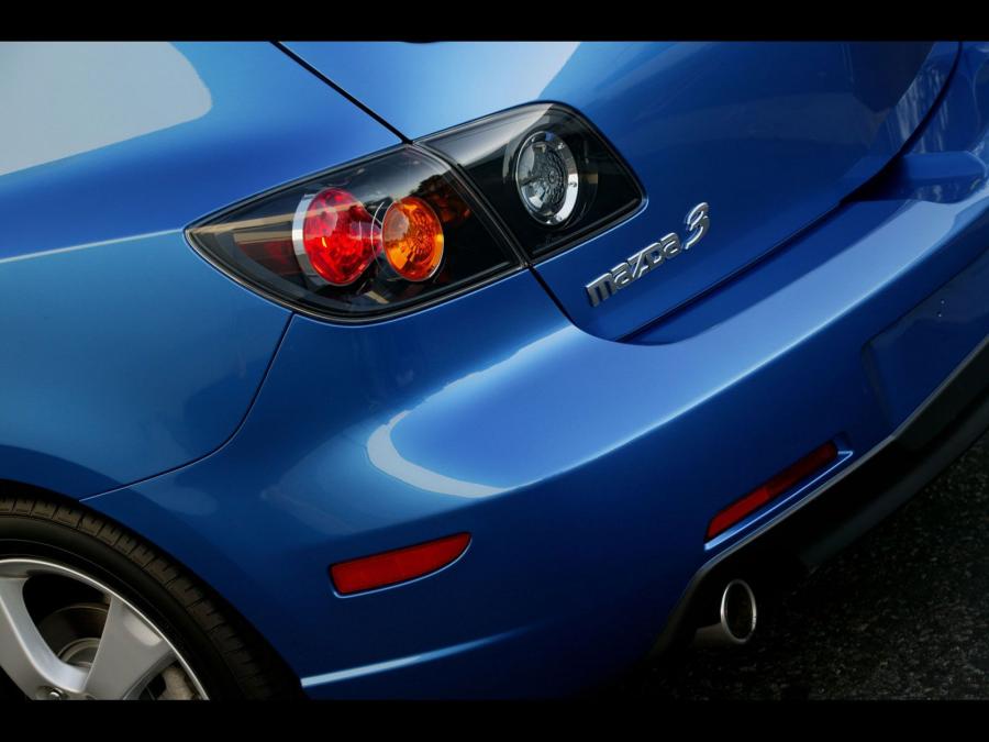  Mazda3 2004 года  (фото 16 из 23)